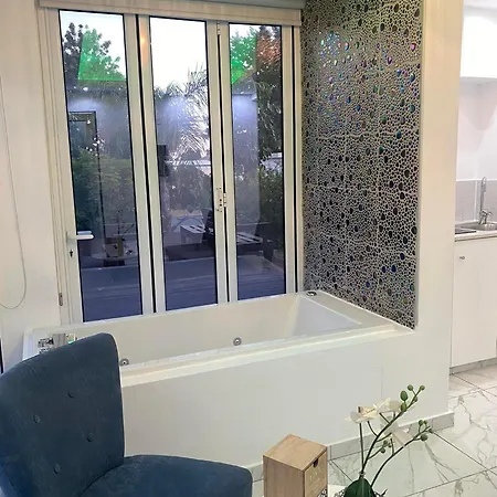 Nissi49 Apartamento *